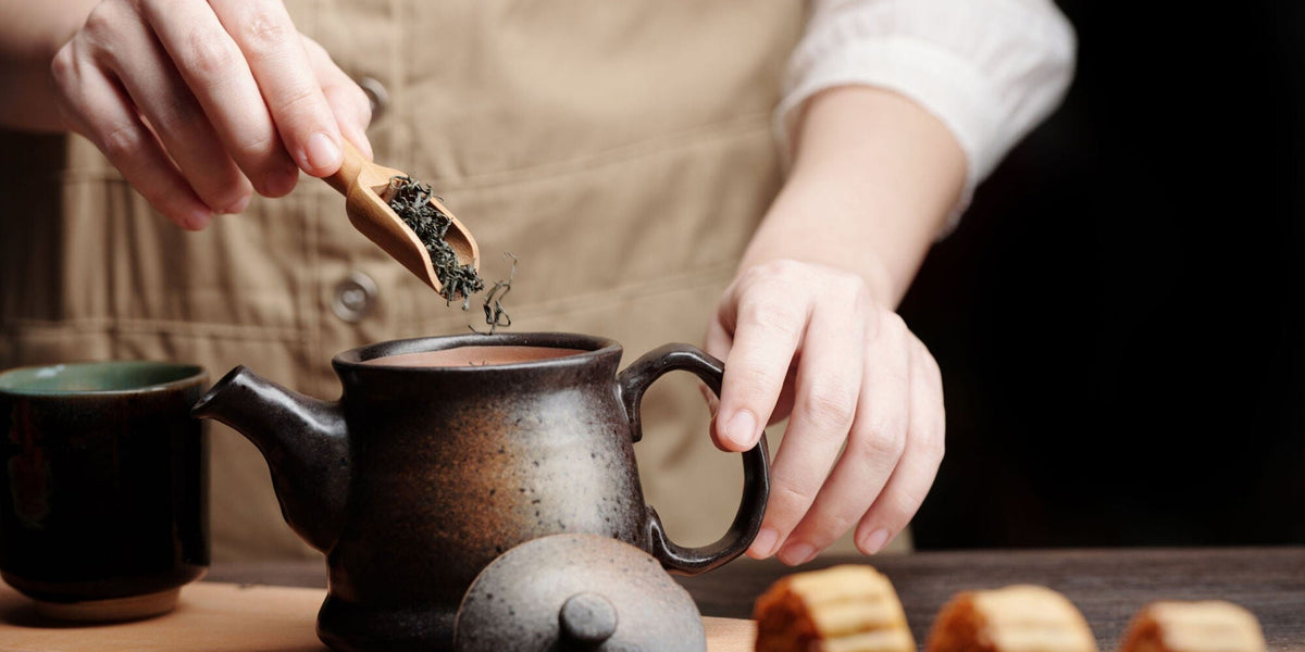 How To Brew Loose Leaf Tea: Steeping Instructions and Required Teaware